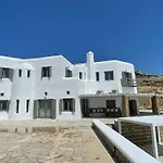 Vila Mykonos Coralba *